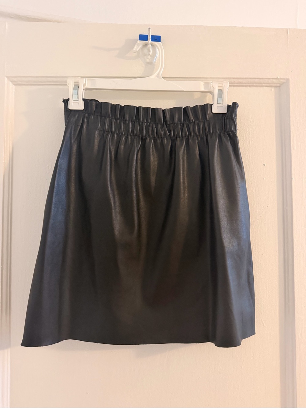 Zara Black Faux Leather Elastic-Waist Mini Skirt